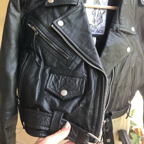 Vintage black leather jacket - Picture 3 of 9